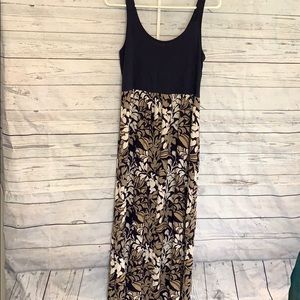 Super Cute LOFT Maxi Dress.  🌺